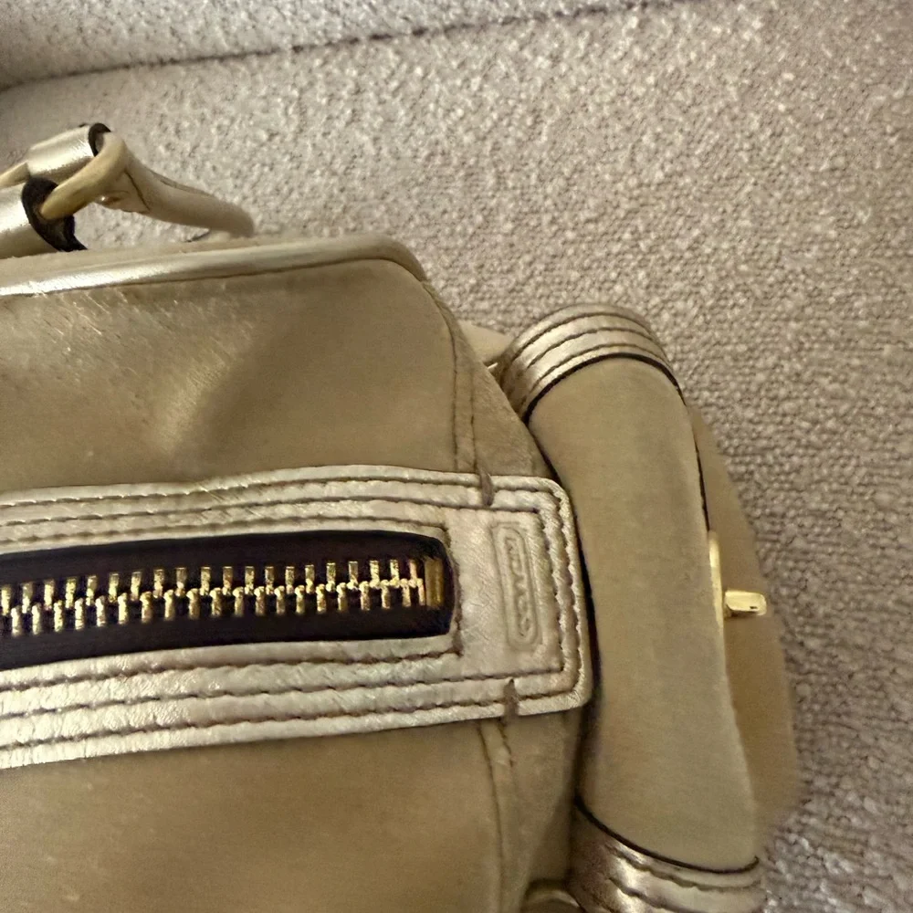 Vintage Coach Beige and Silver Suede Satchel - Picture 13 of 15